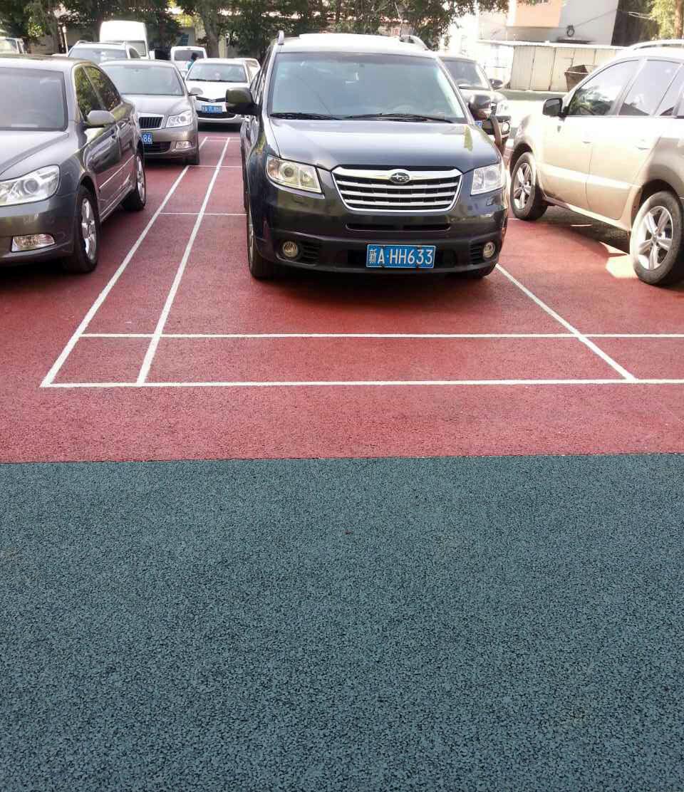 P10-停車場.jpg P10-停車場.jpg