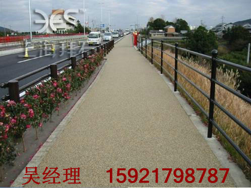 透水性混凝土.jpg 透水性混凝土.jpg