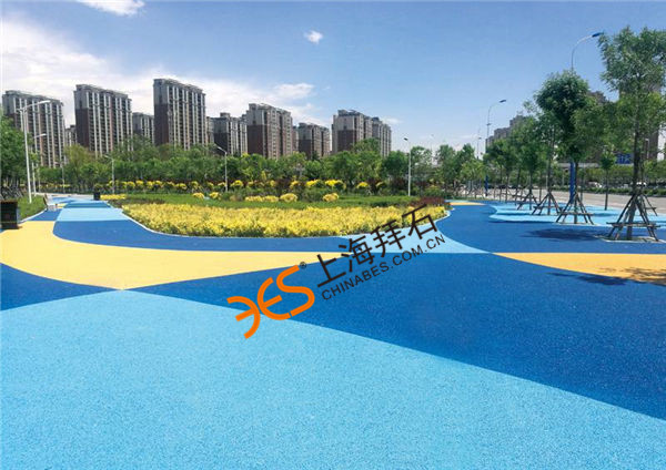 彩色透水地坪.jpg 彩色透水地坪.jpg