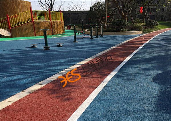 彩色透水混凝土.jpg 彩色透水混凝土.jpg