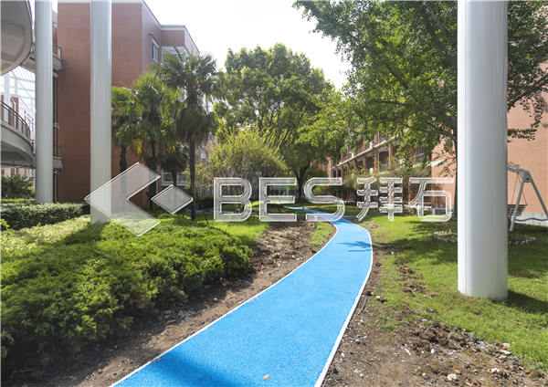 華師大附屬二中